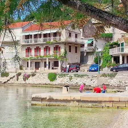 Vila Gorana *